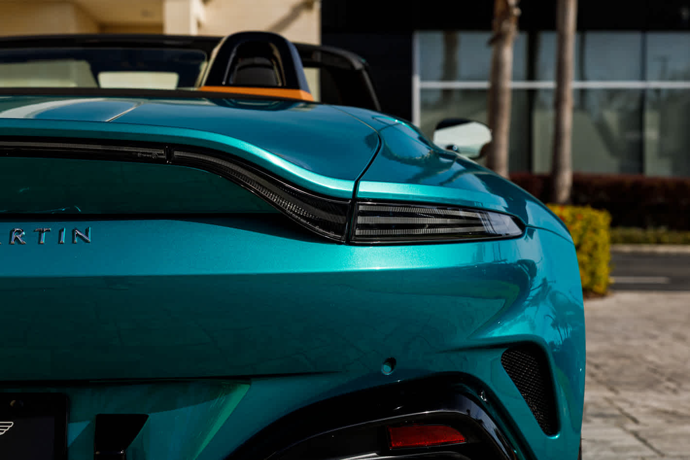 2026 Aston Martin Vantage Base