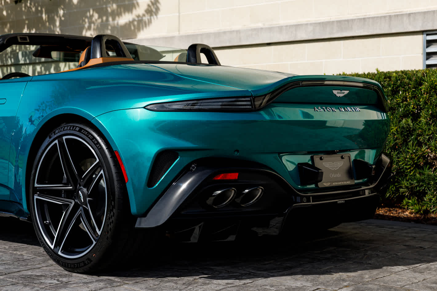 2026 Aston Martin Vantage Base