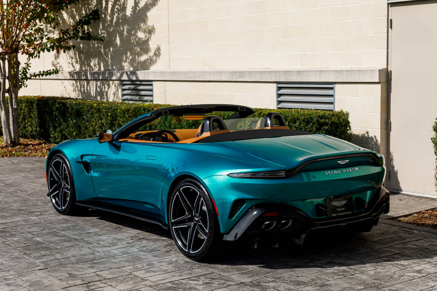 2026 Aston Martin Vantage Base