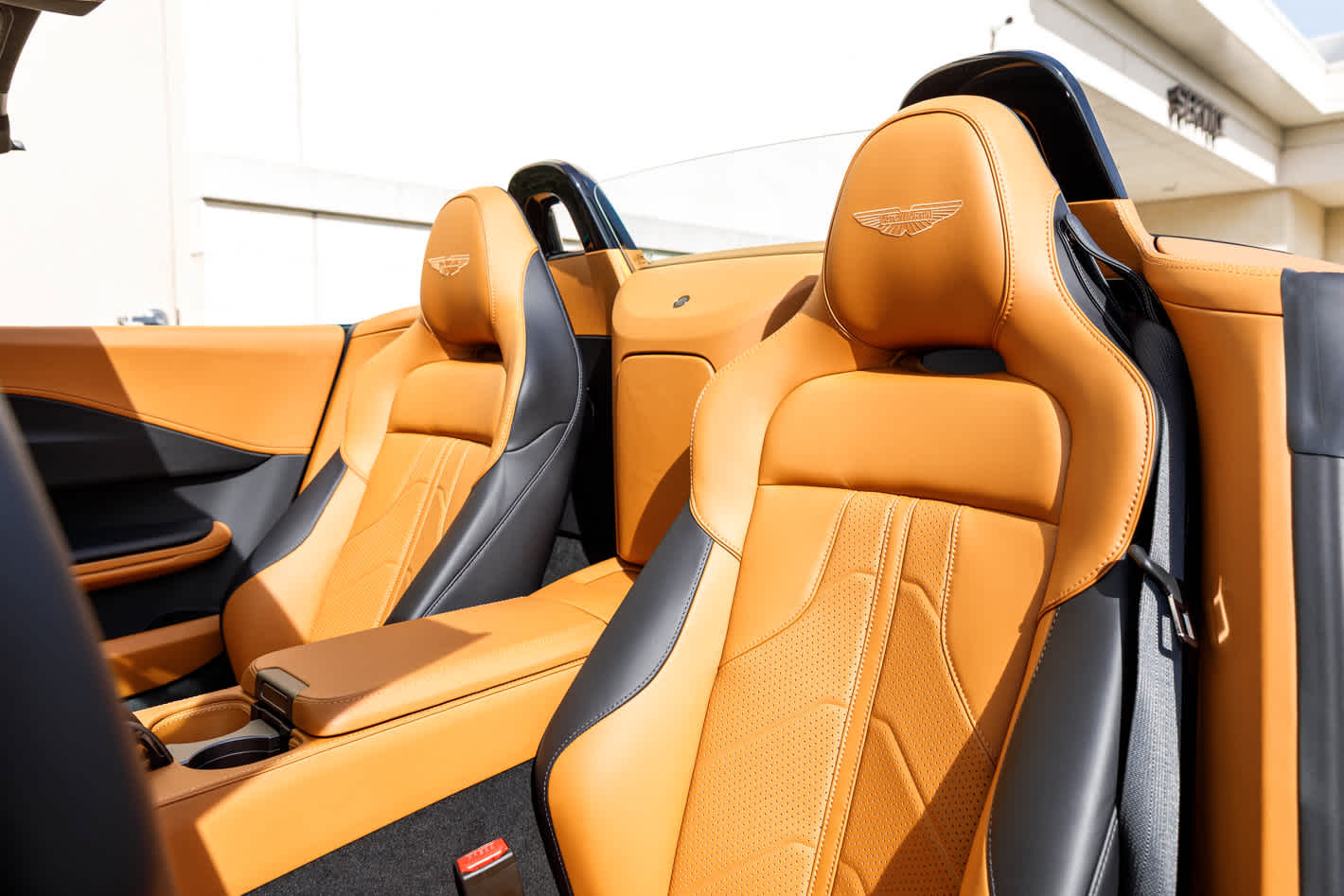 2026 Aston Martin Vantage Base