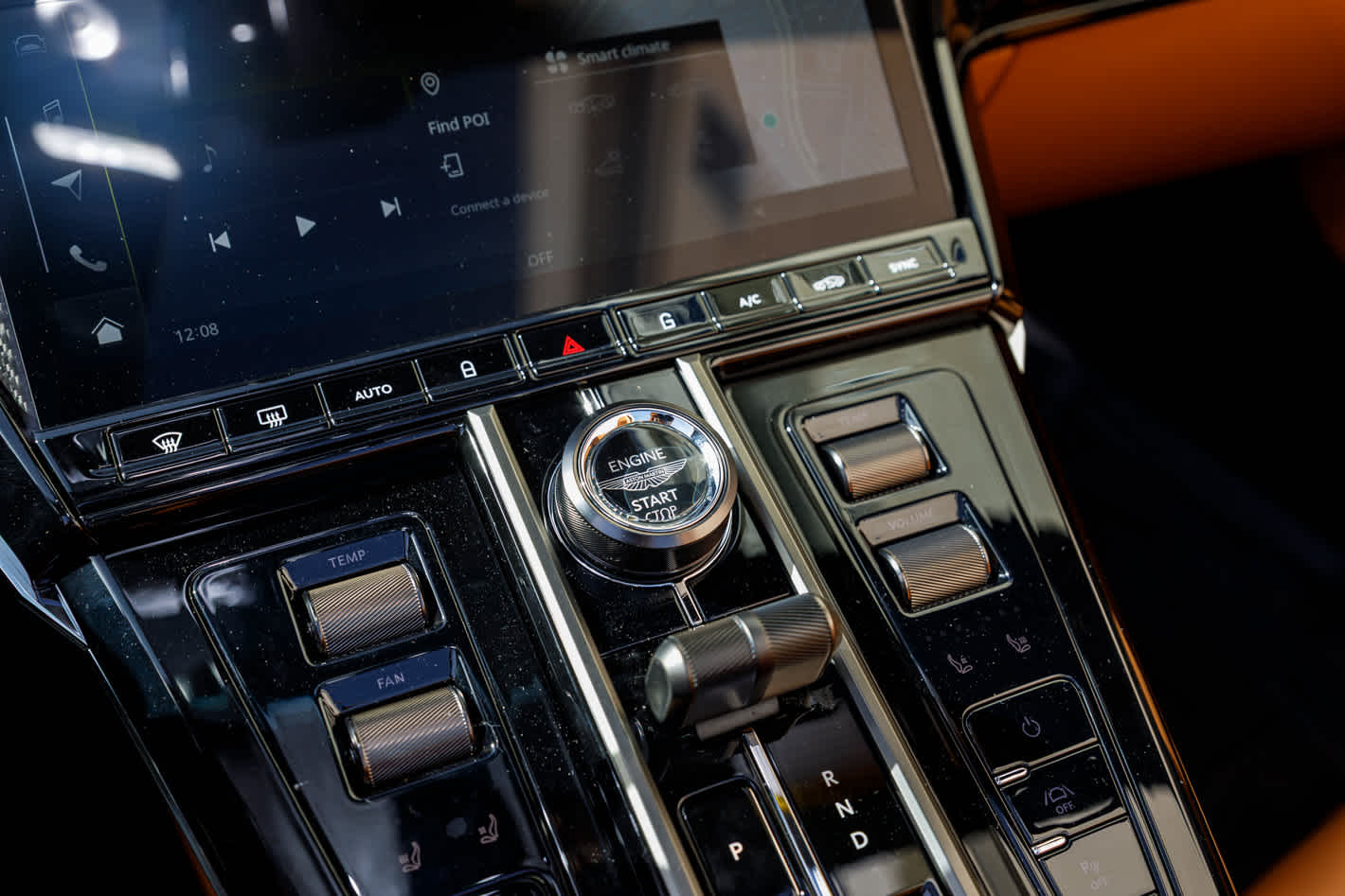 2026 Aston Martin Vantage Base