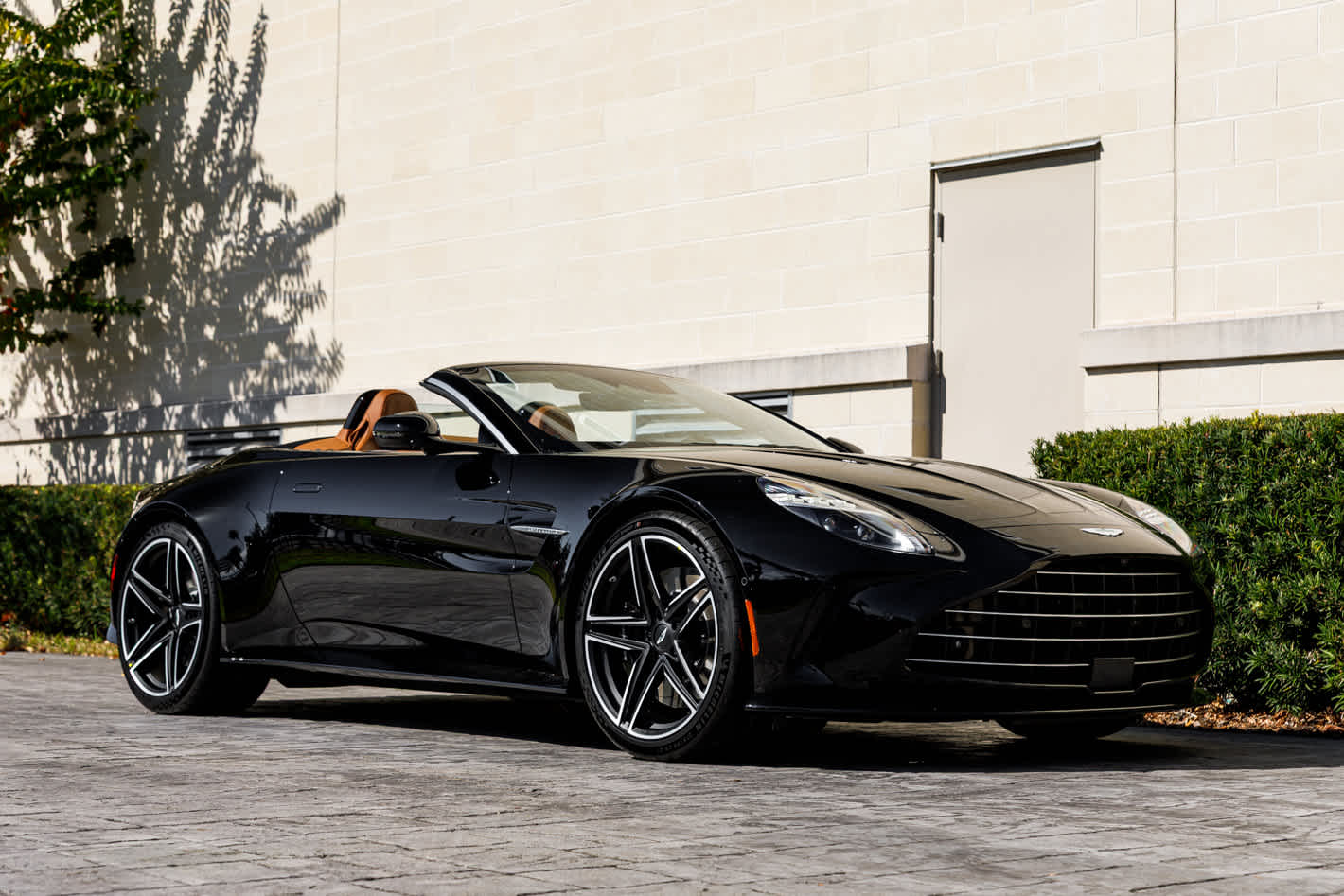 2026 Aston Martin Vantage Base