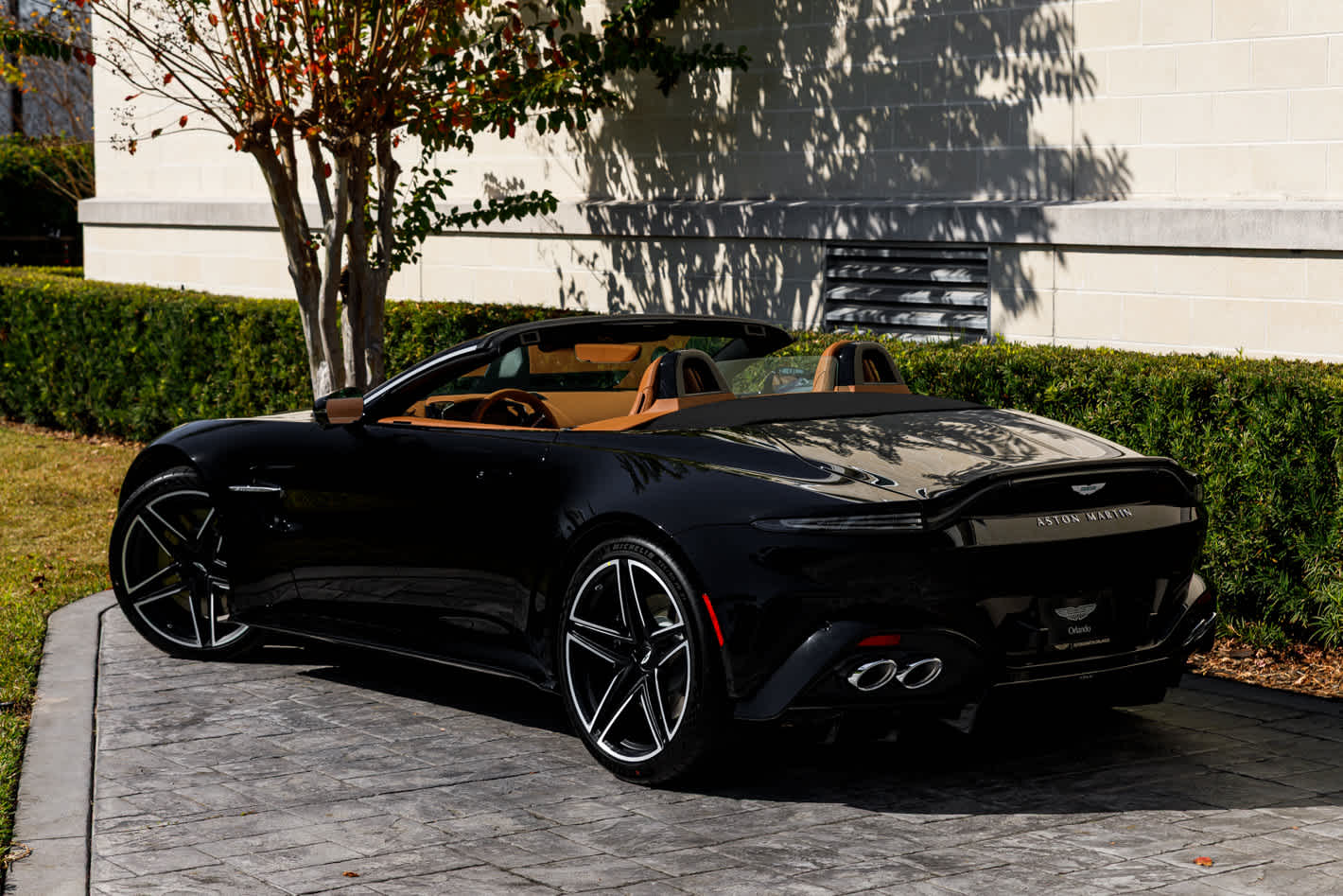 2026 Aston Martin Vantage Base