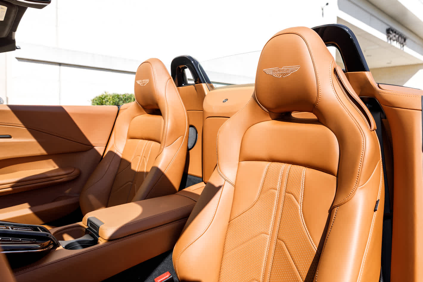 2026 Aston Martin Vantage Base