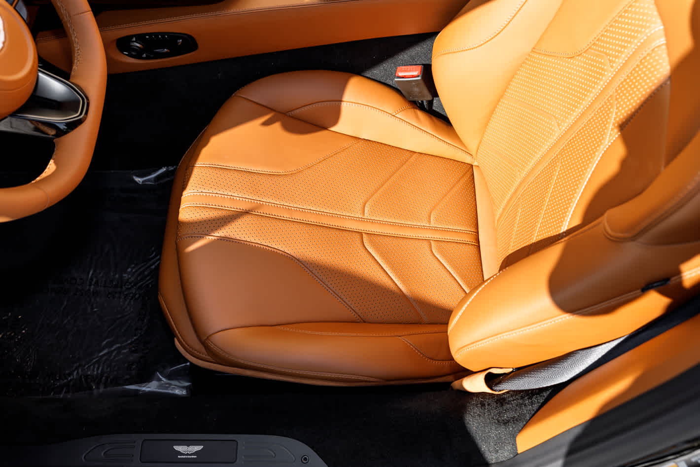 2026 Aston Martin Vantage Base