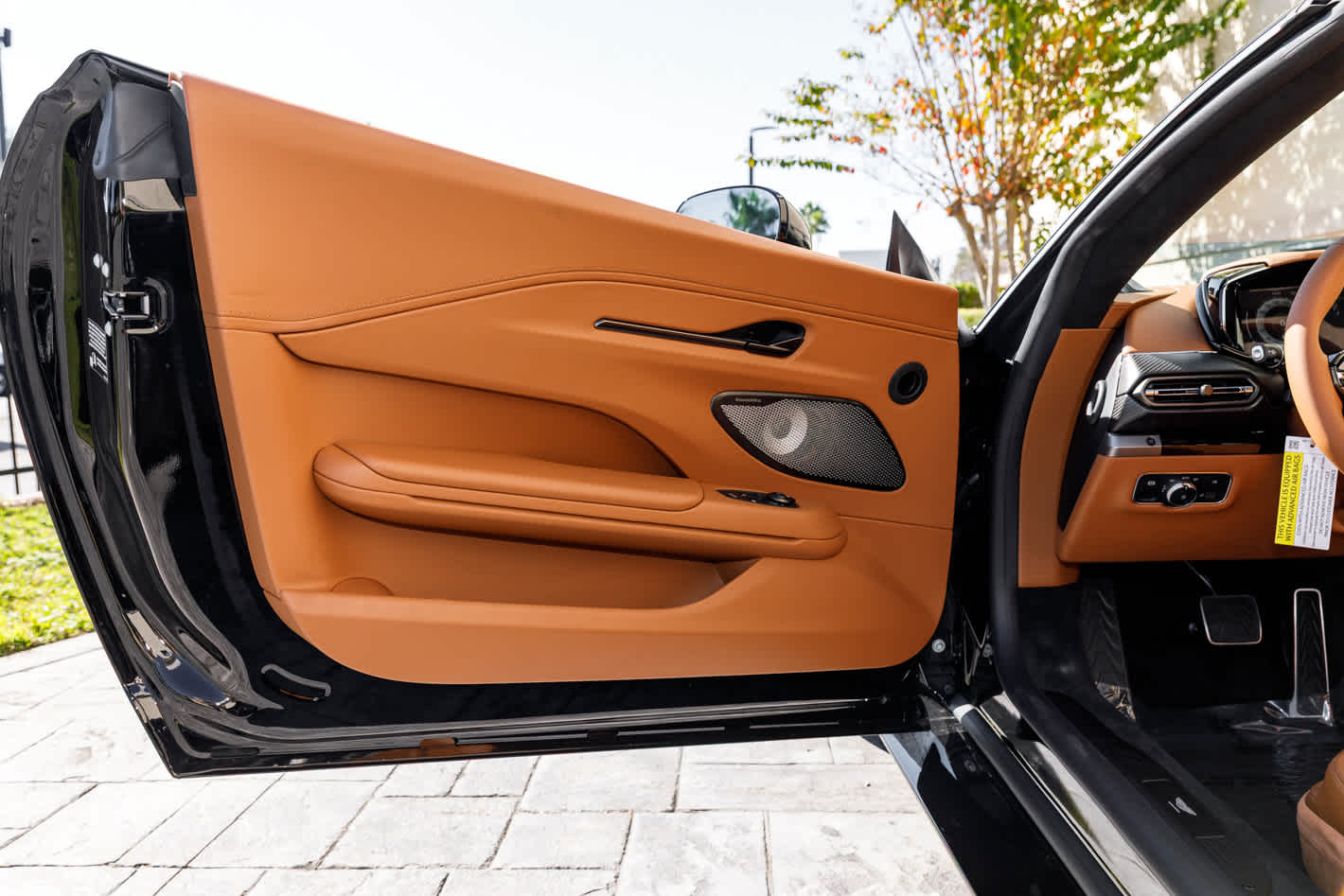 2026 Aston Martin Vantage Base