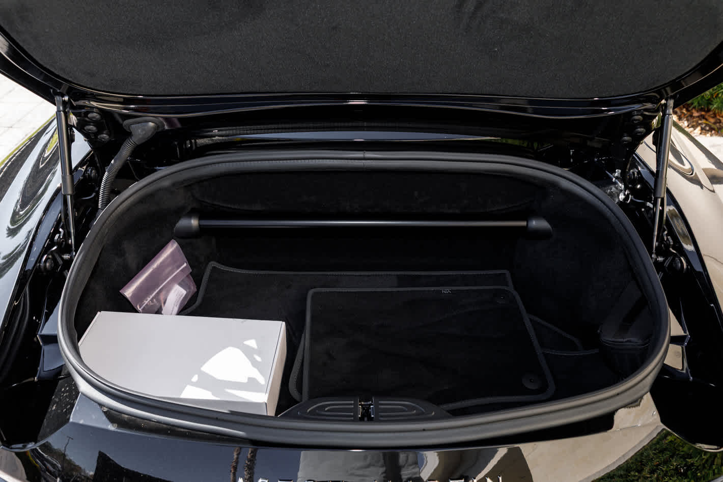 2026 Aston Martin Vantage Base