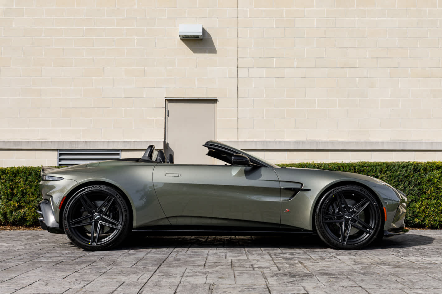 2026 Aston Martin Vantage S