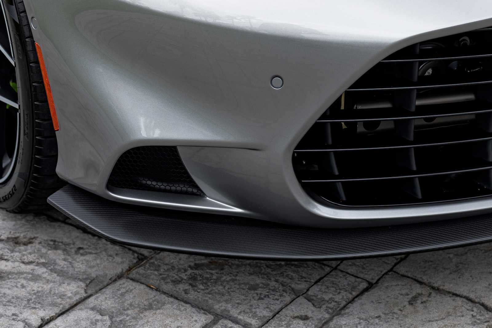 2025 Aston Martin Vanquish Base