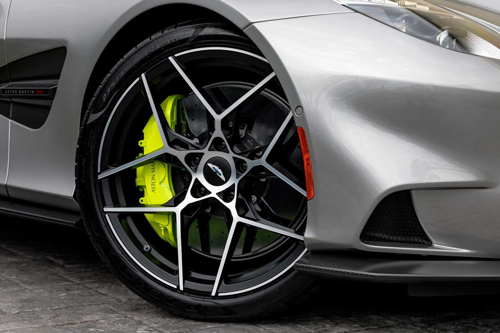 2025 Aston Martin Vanquish Base