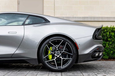 2025 Aston Martin Vanquish Base