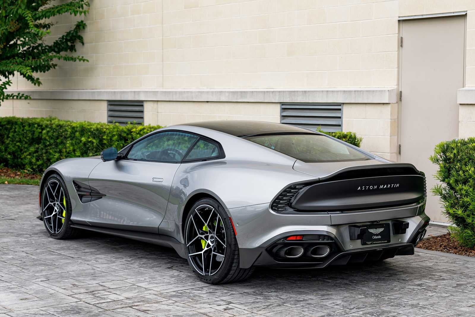 2025 Aston Martin Vanquish Base