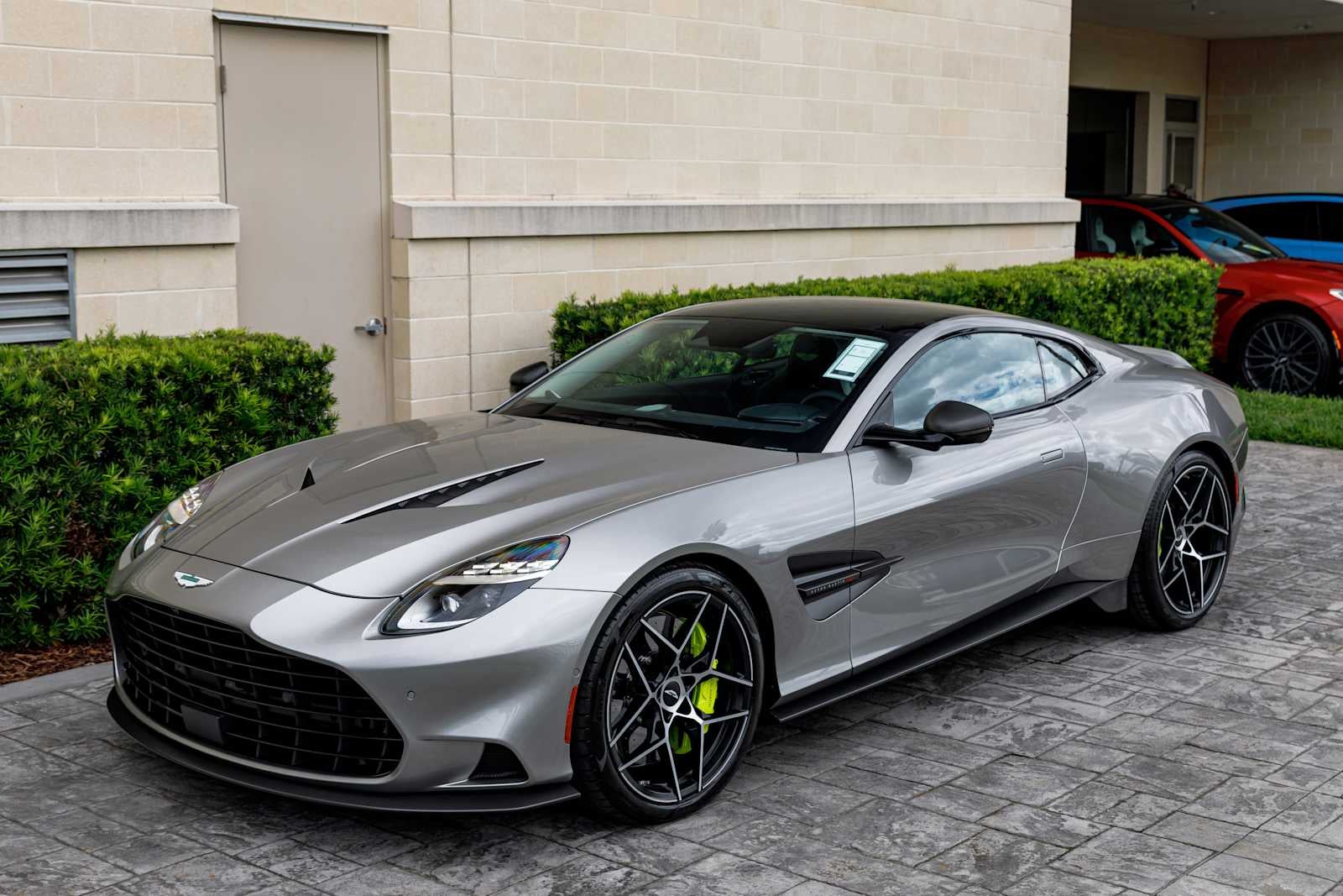 2025 Aston Martin Vanquish Base