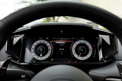 2025 Aston Martin Vanquish Base