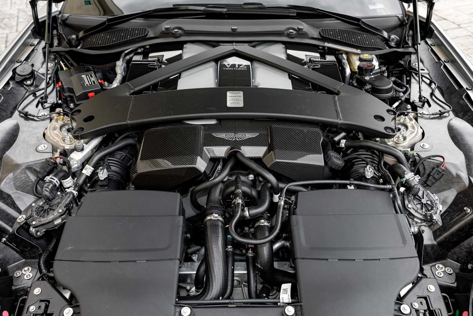 2025 Aston Martin Vanquish Base