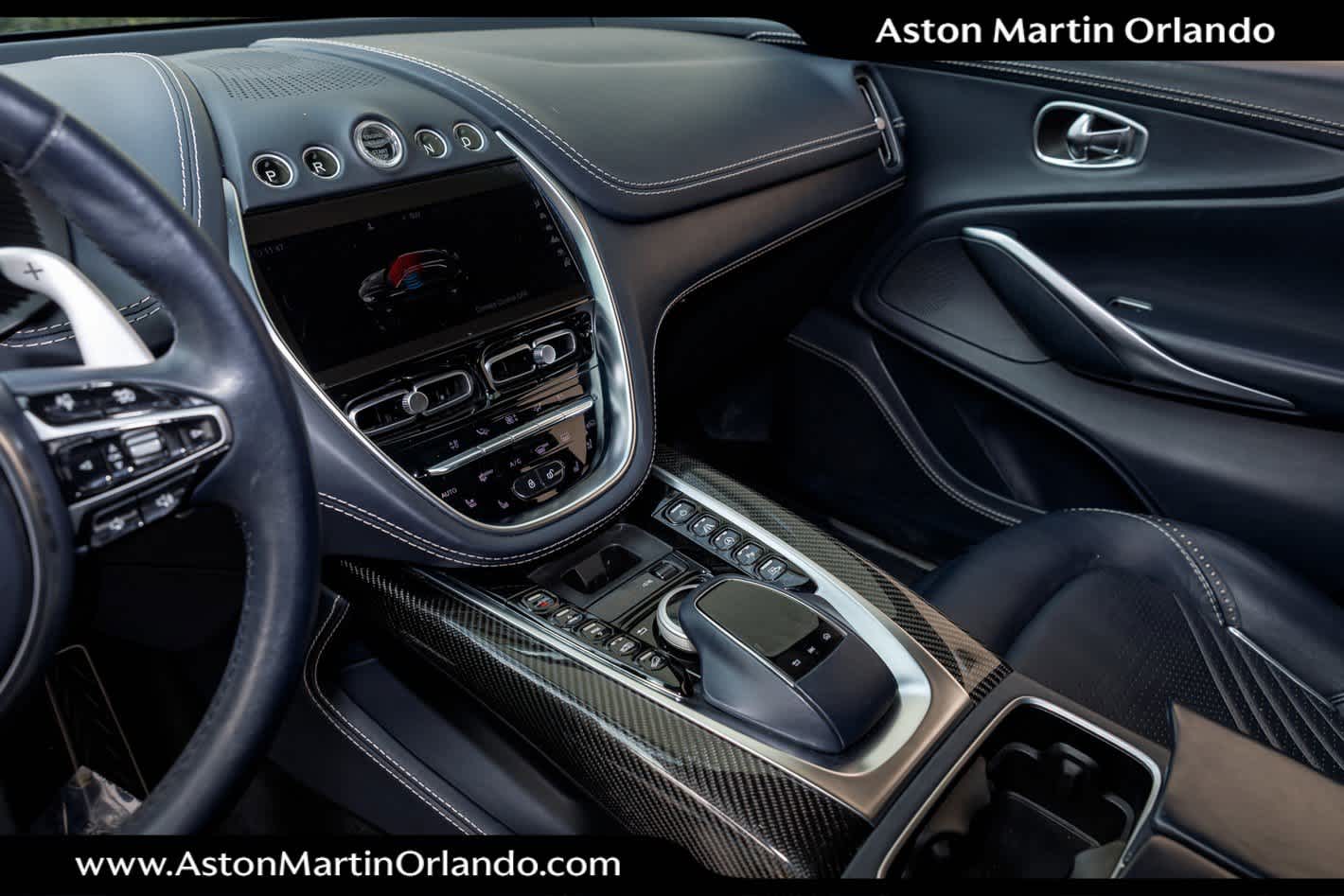 2021 Aston Martin DBX Base