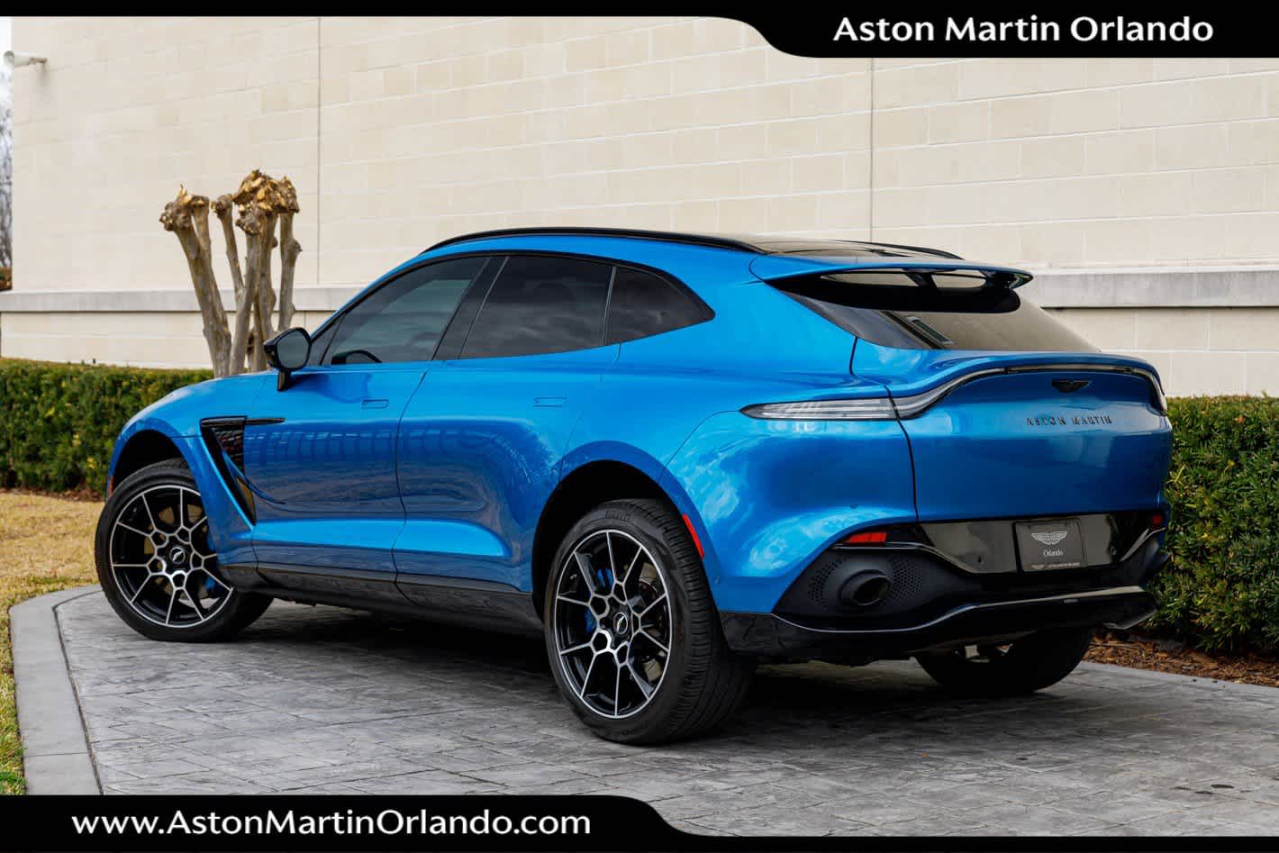 2021 Aston Martin DBX Base