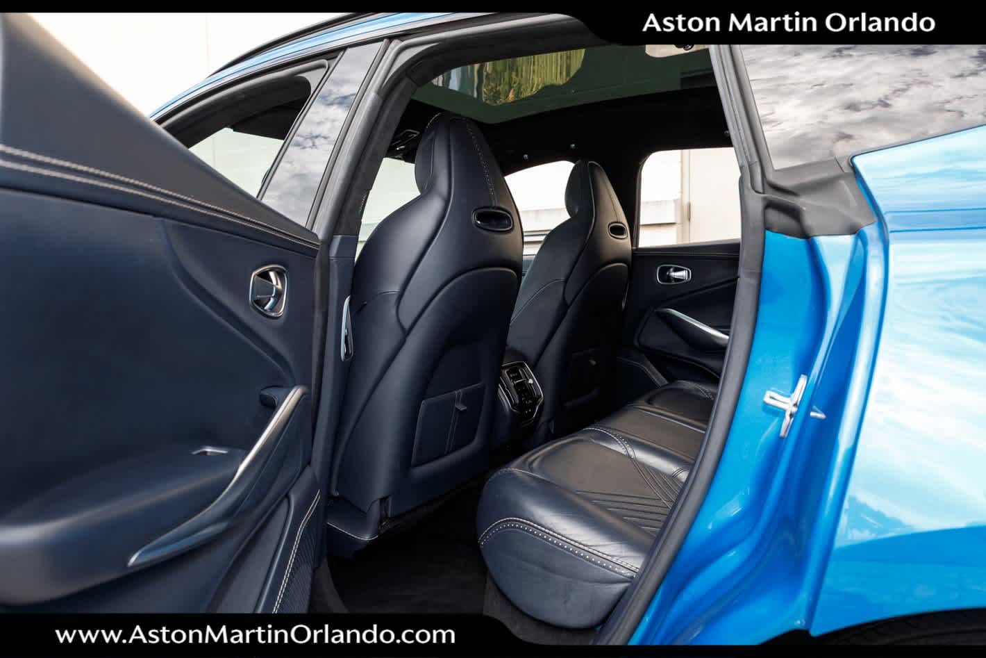 2021 Aston Martin DBX Base