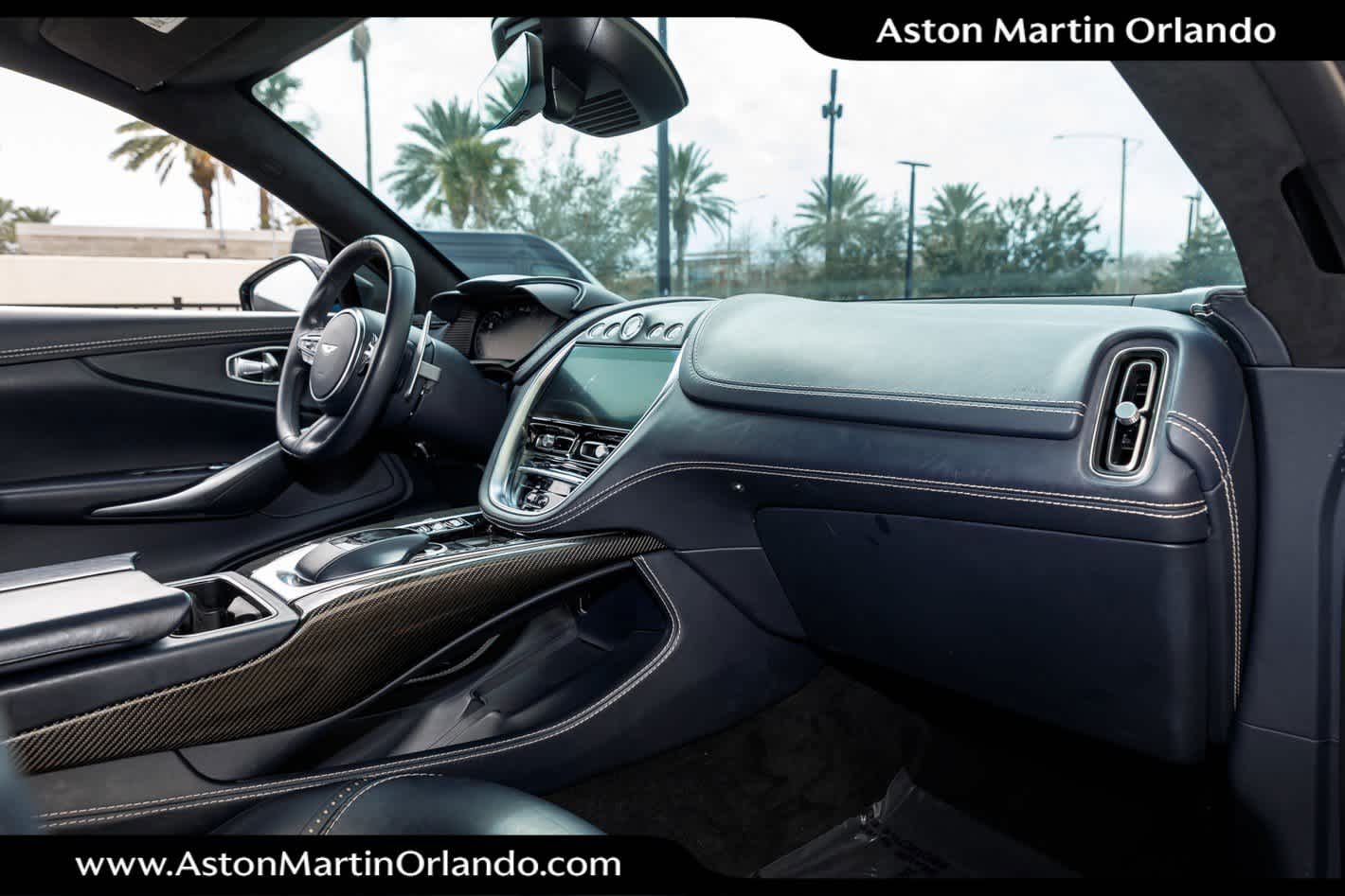 2021 Aston Martin DBX Base