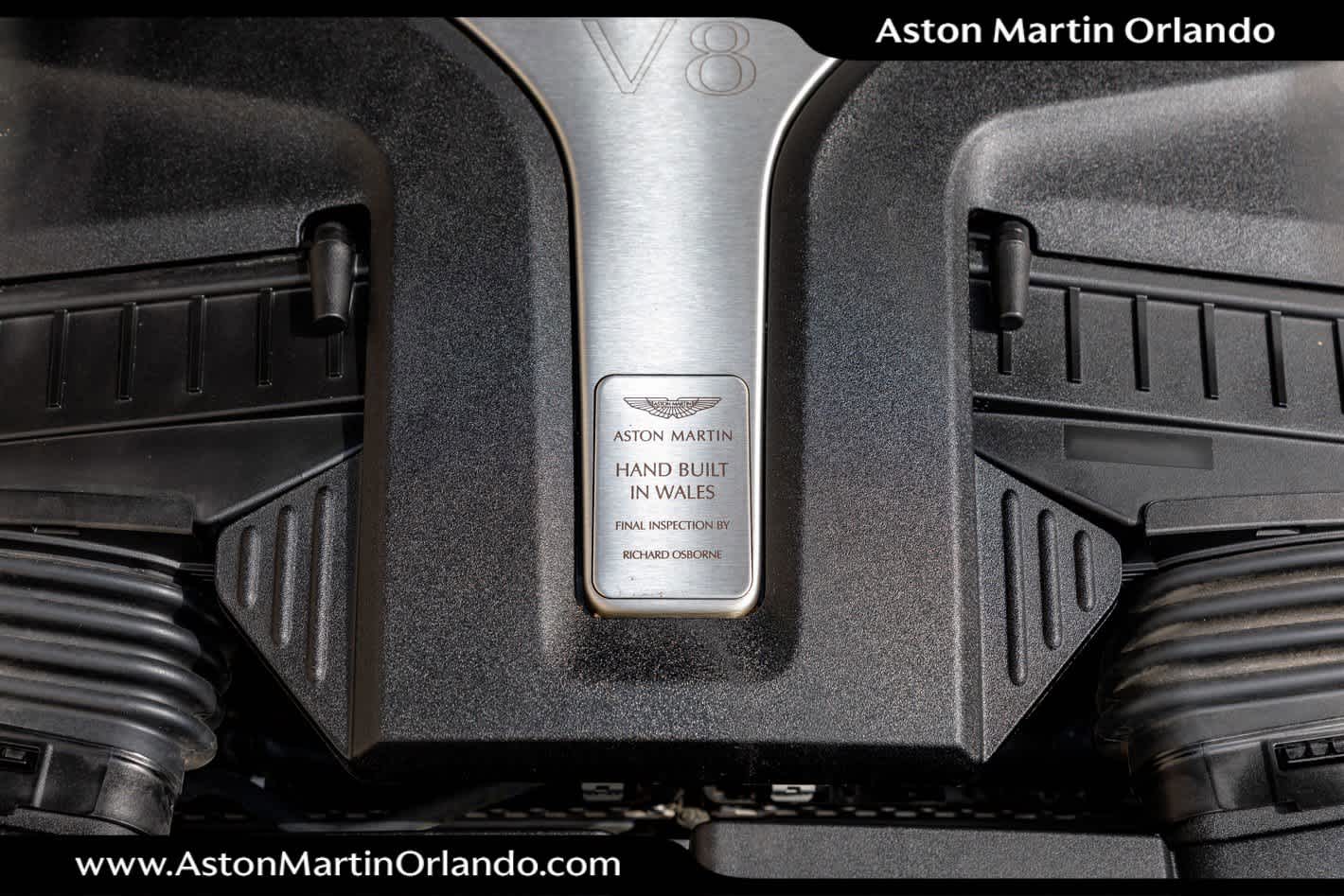 2021 Aston Martin DBX Base