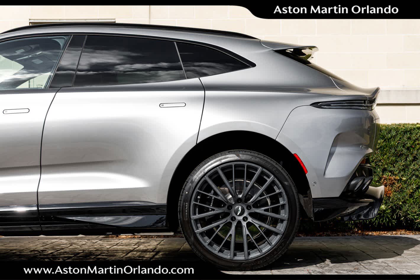 2026 Aston Martin DBX 707