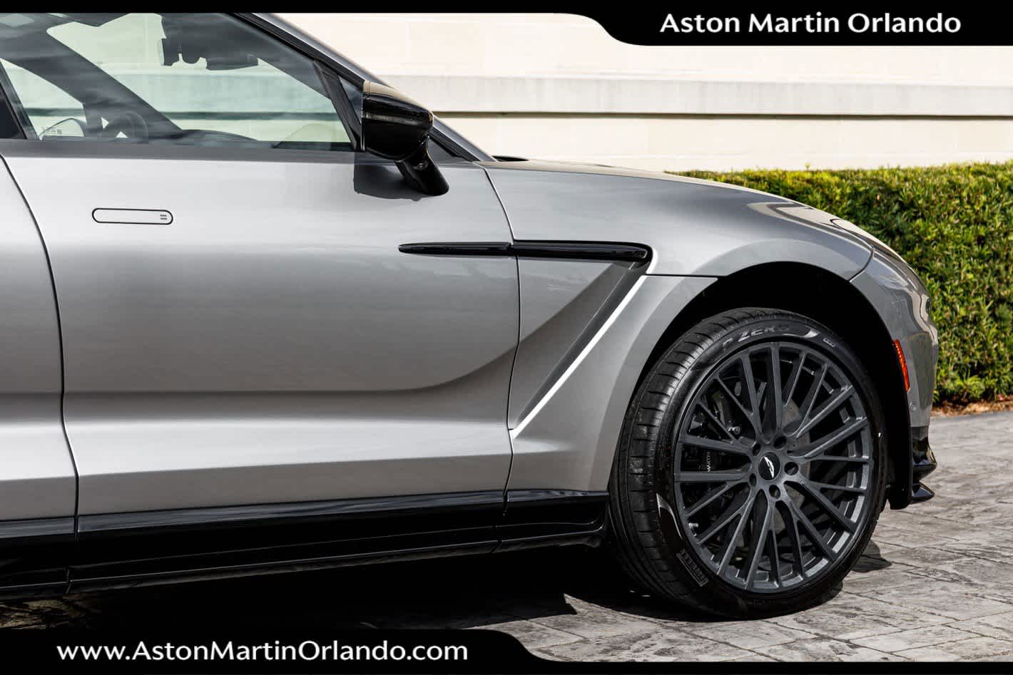 2026 Aston Martin DBX 707