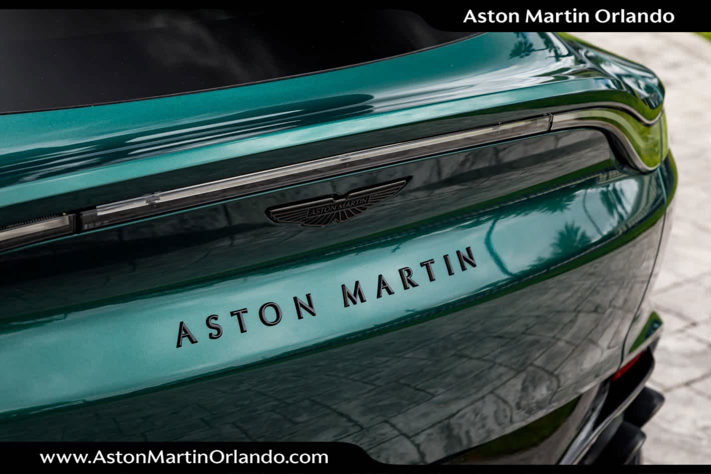 2025 Aston Martin DBX 707