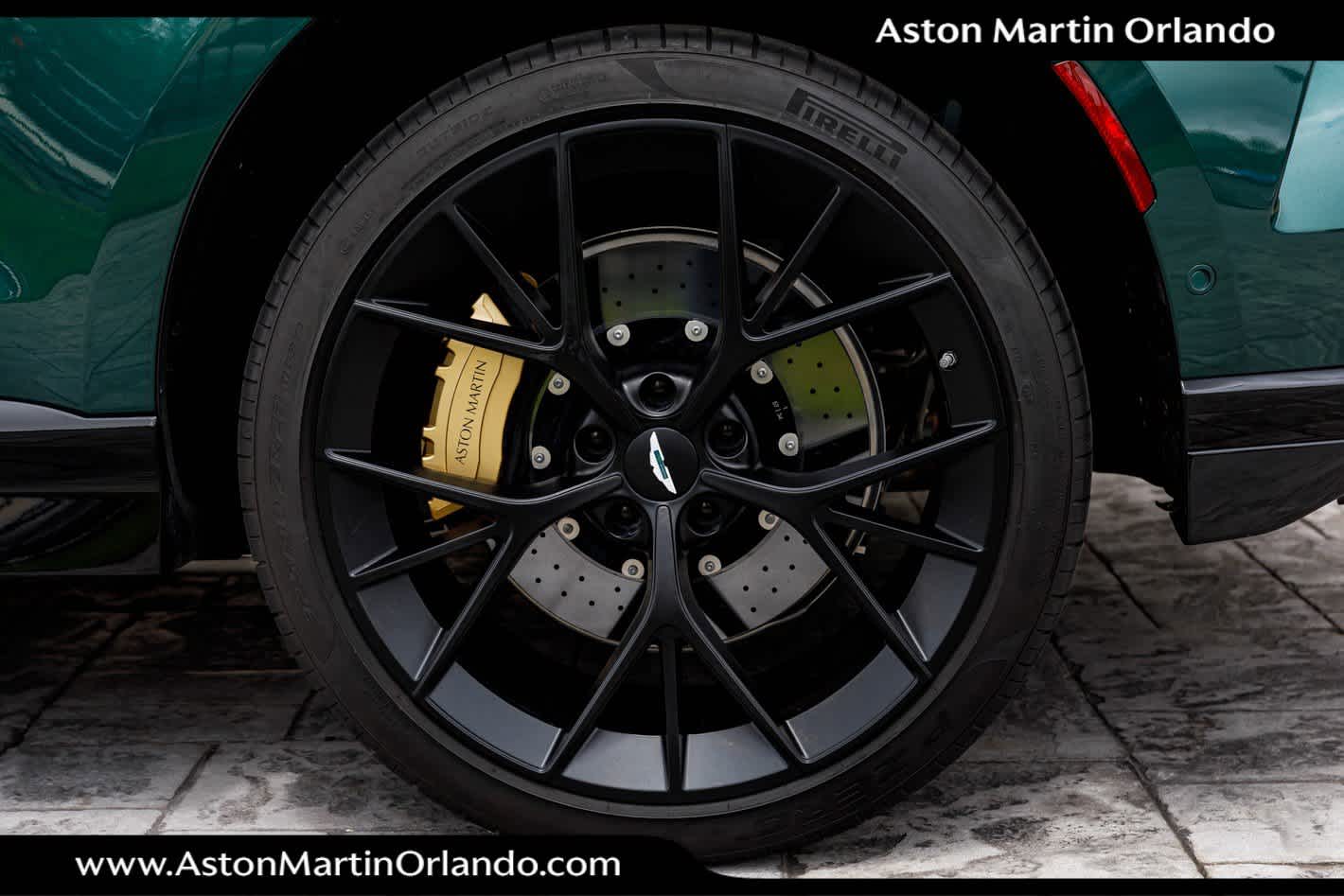 2025 Aston Martin DBX 707