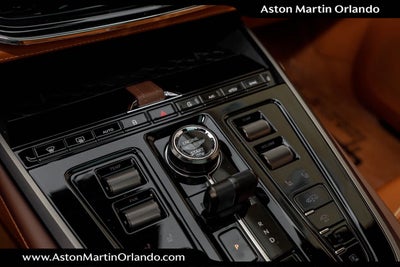 2025 Aston Martin DBX 707