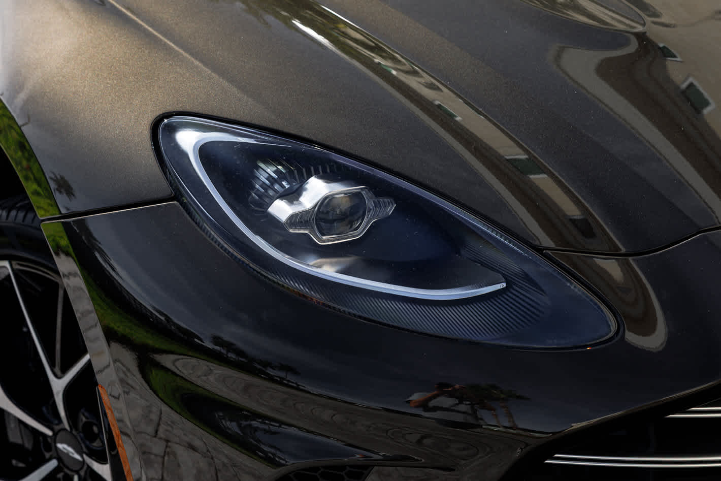 2026 Aston Martin DBX 707