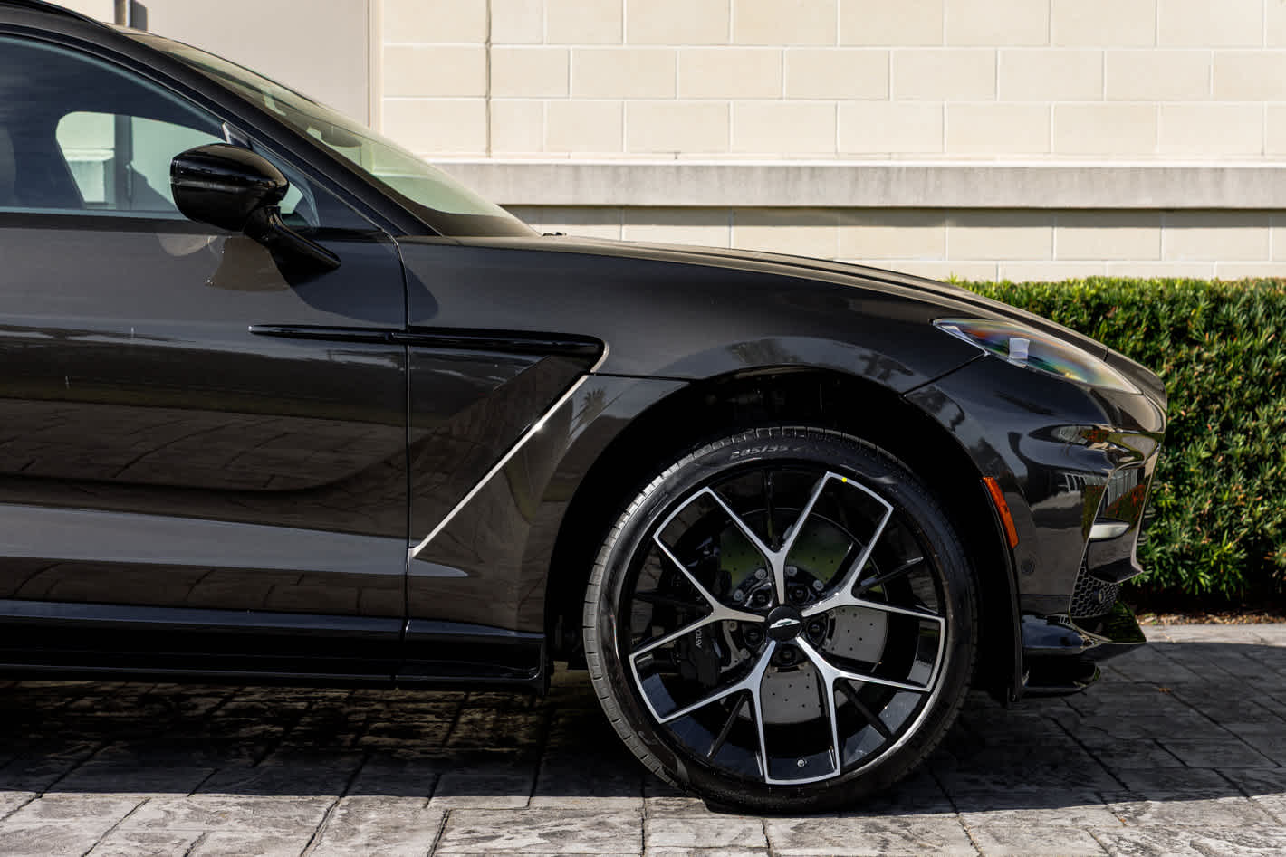 2026 Aston Martin DBX 707