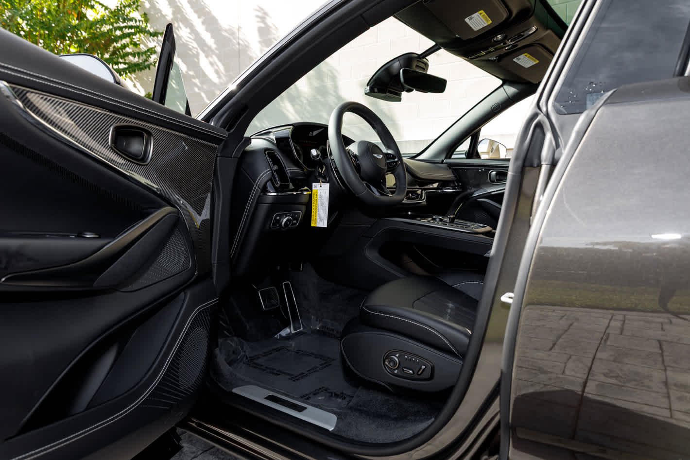 2026 Aston Martin DBX 707