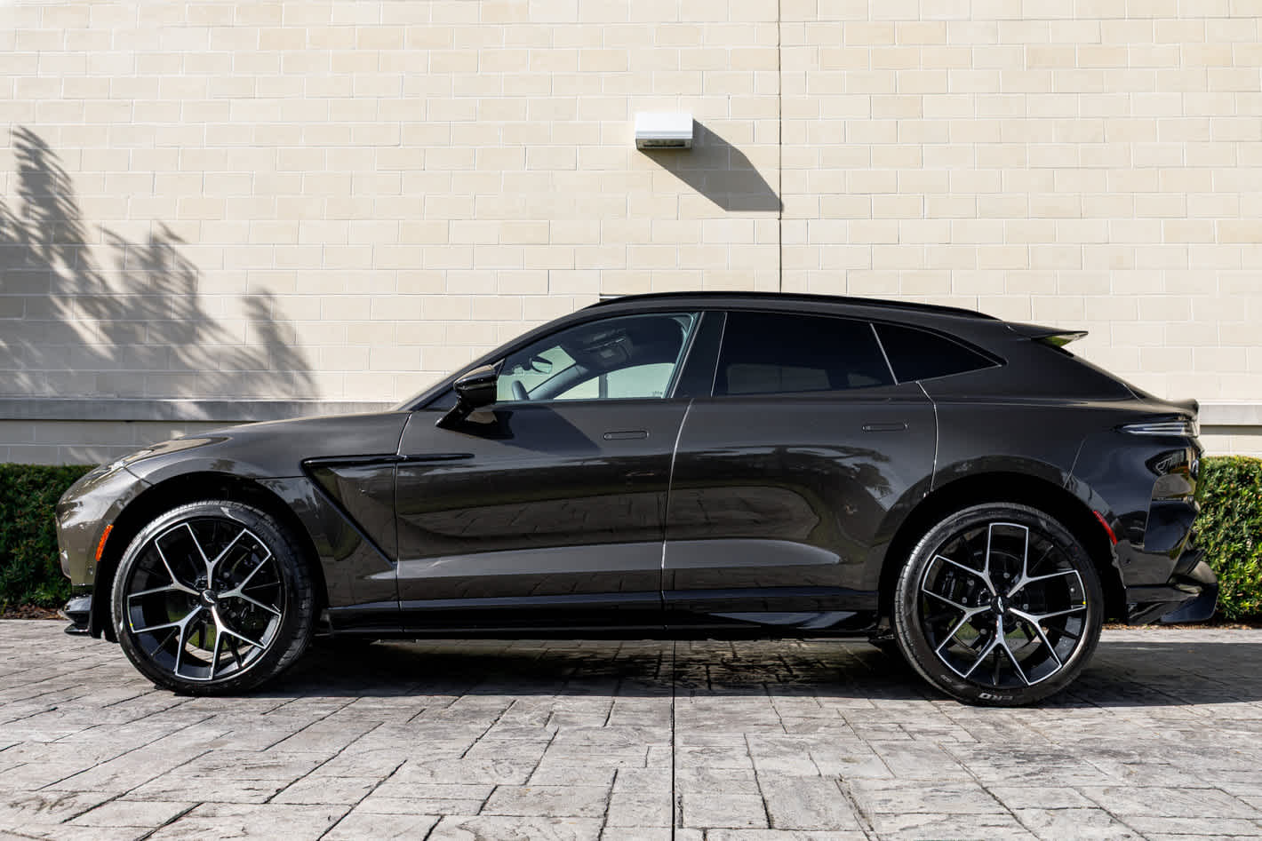 2026 Aston Martin DBX 707
