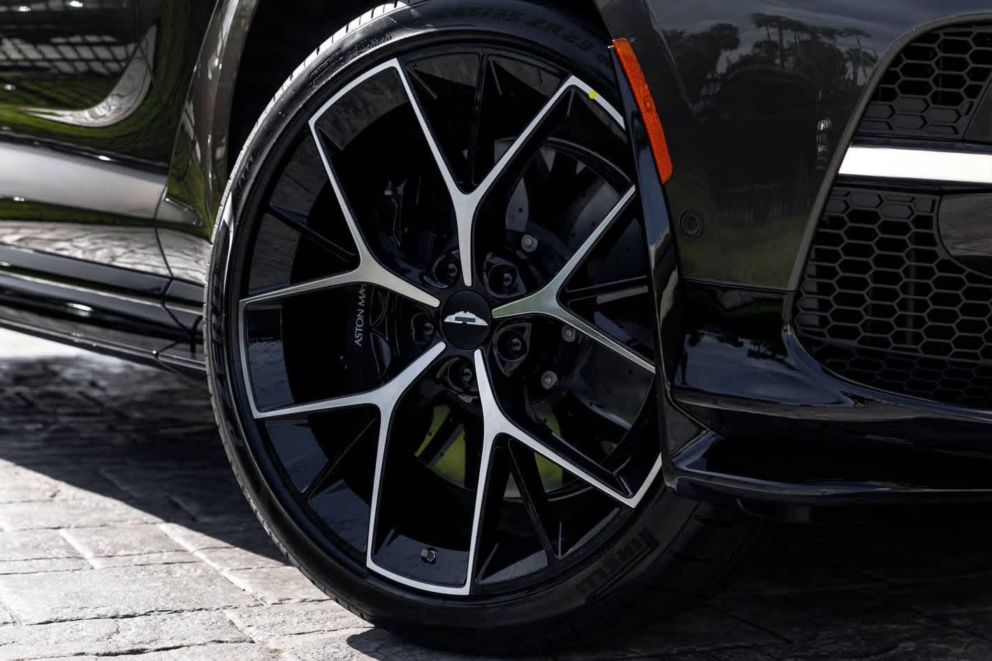 2026 Aston Martin DBX 707