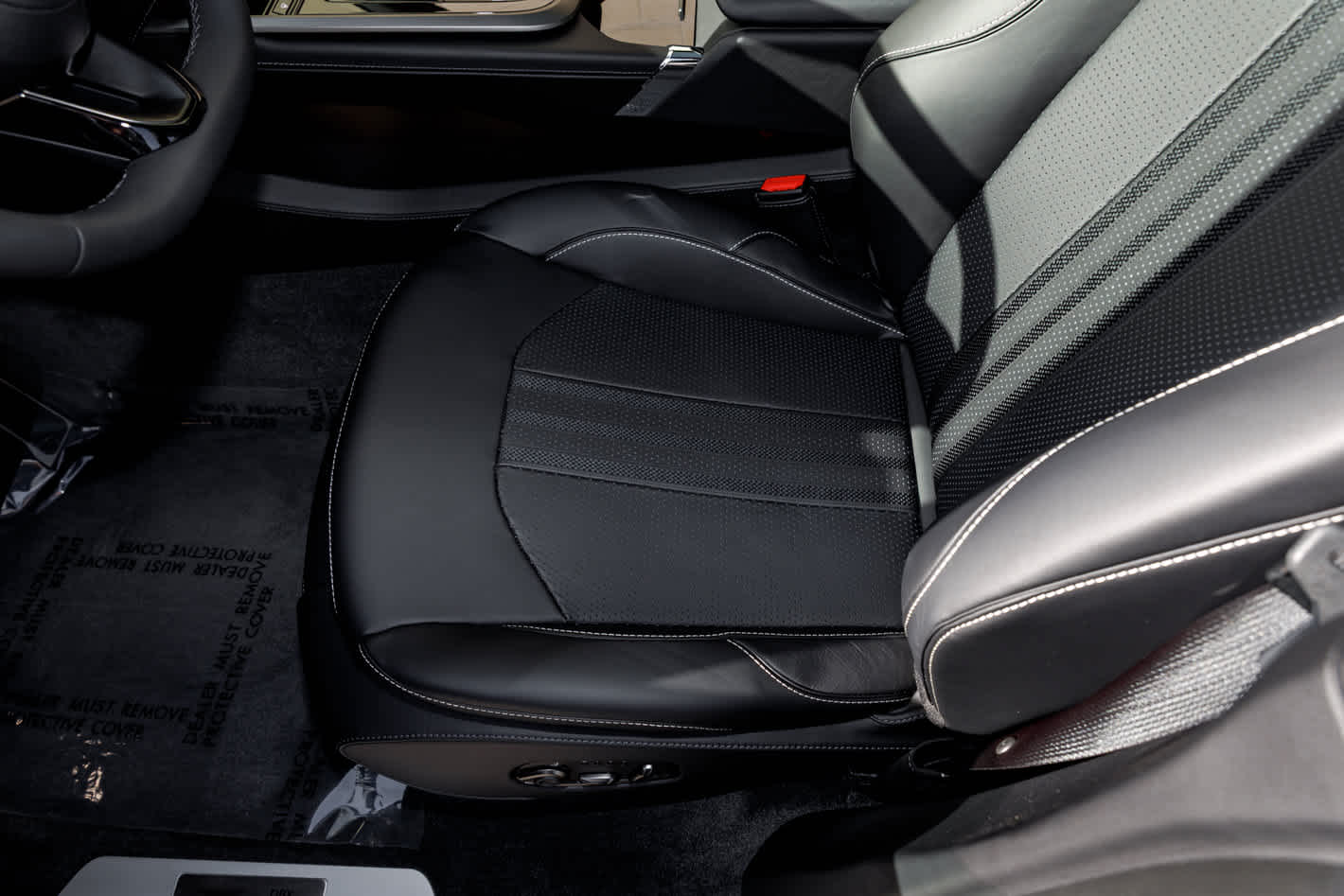 2026 Aston Martin DBX 707