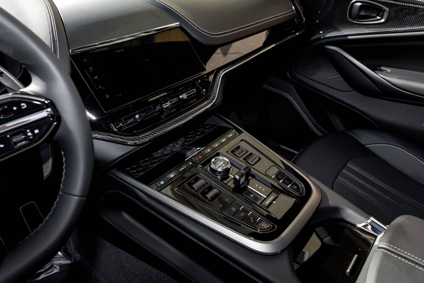 2026 Aston Martin DBX 707