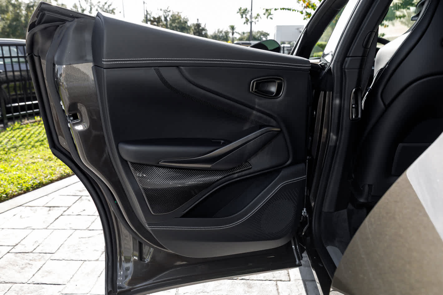 2026 Aston Martin DBX 707