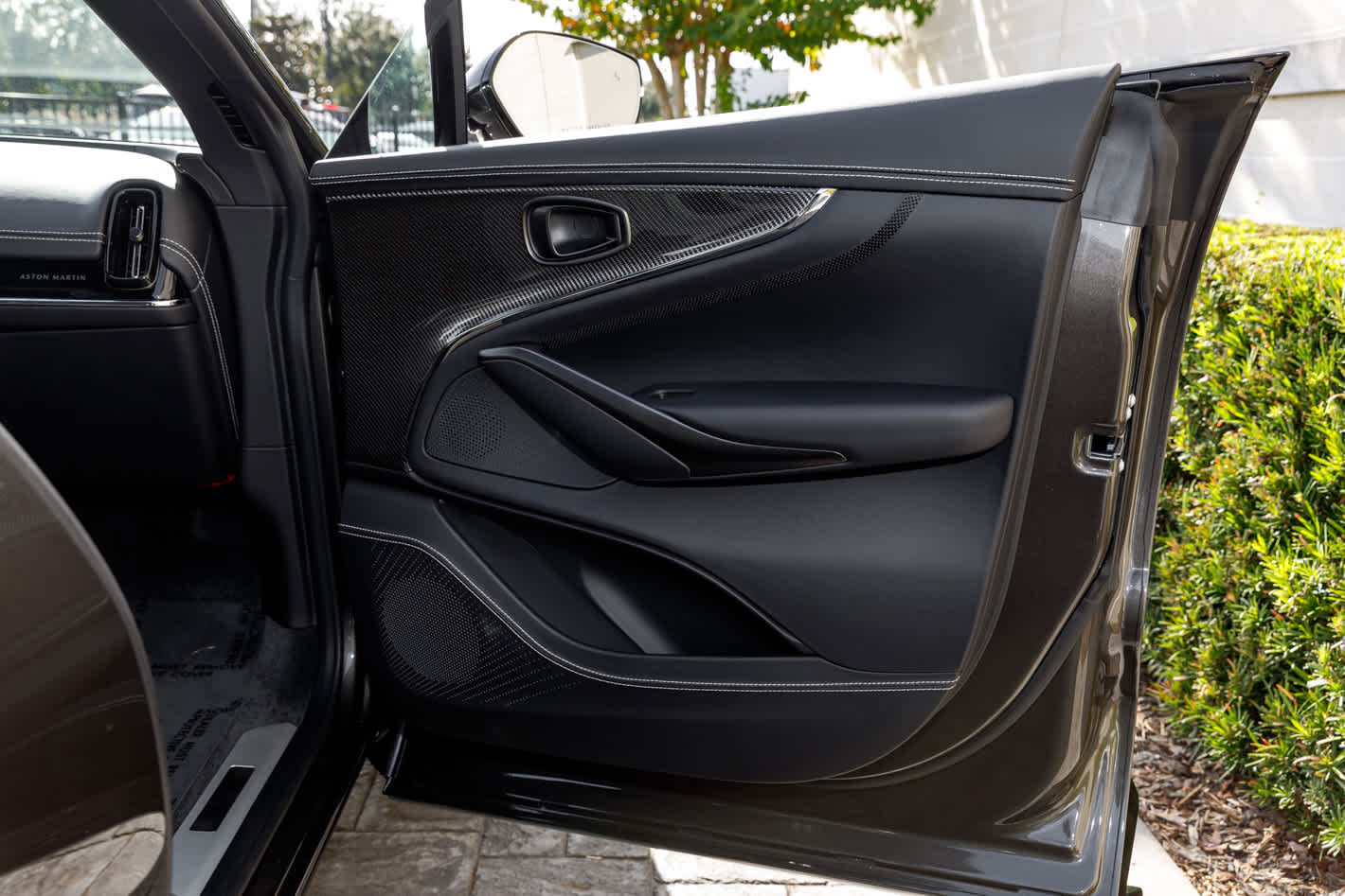 2026 Aston Martin DBX 707