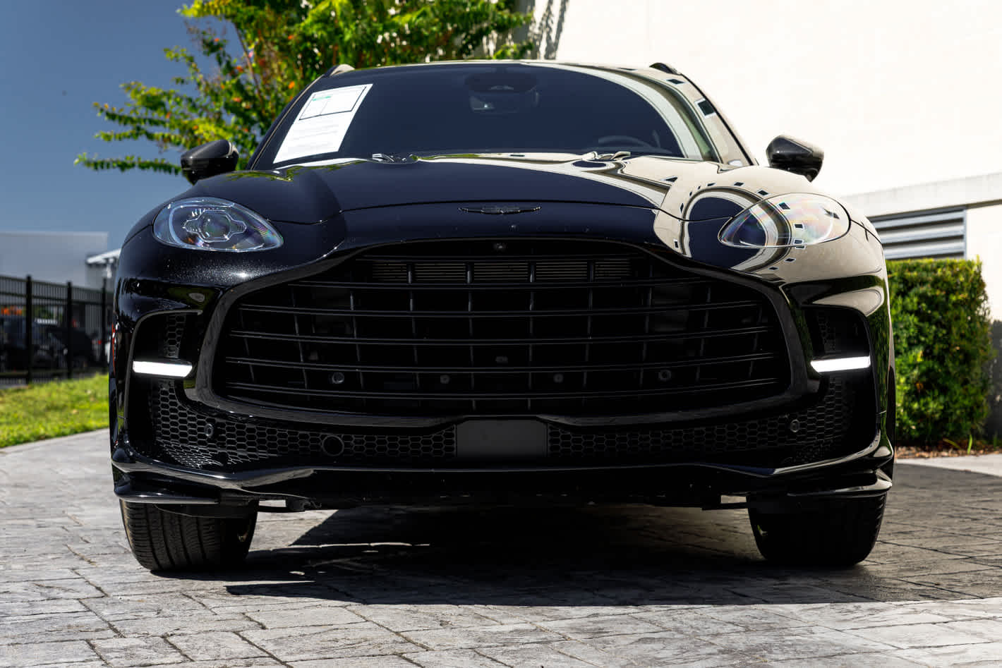 2025 Aston Martin DBX 707