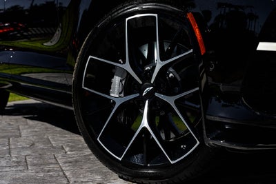 2025 Aston Martin DBX 707