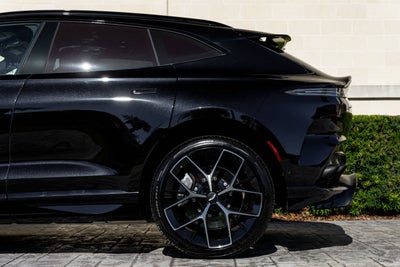 2025 Aston Martin DBX 707