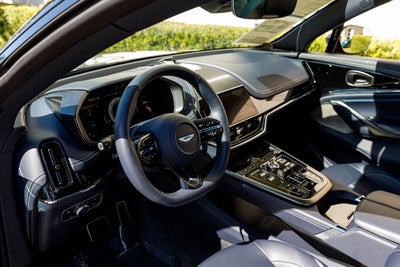 2025 Aston Martin DBX 707