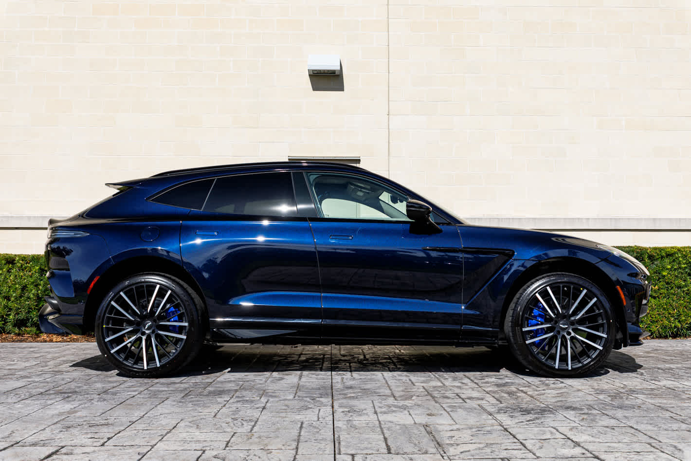 2026 Aston Martin DBX 707