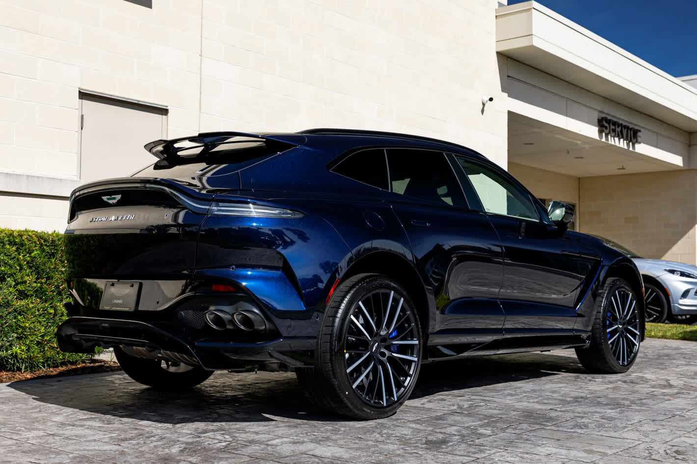 2026 Aston Martin DBX 707