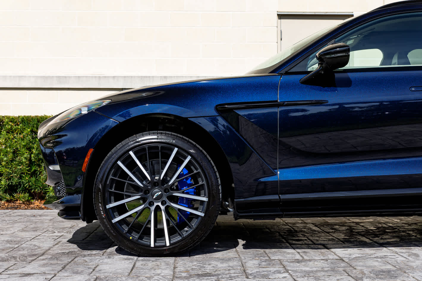 2026 Aston Martin DBX 707