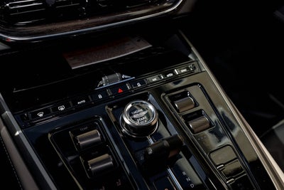 2026 Aston Martin DBX 707