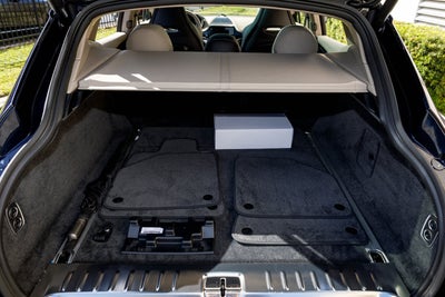 2026 Aston Martin DBX 707