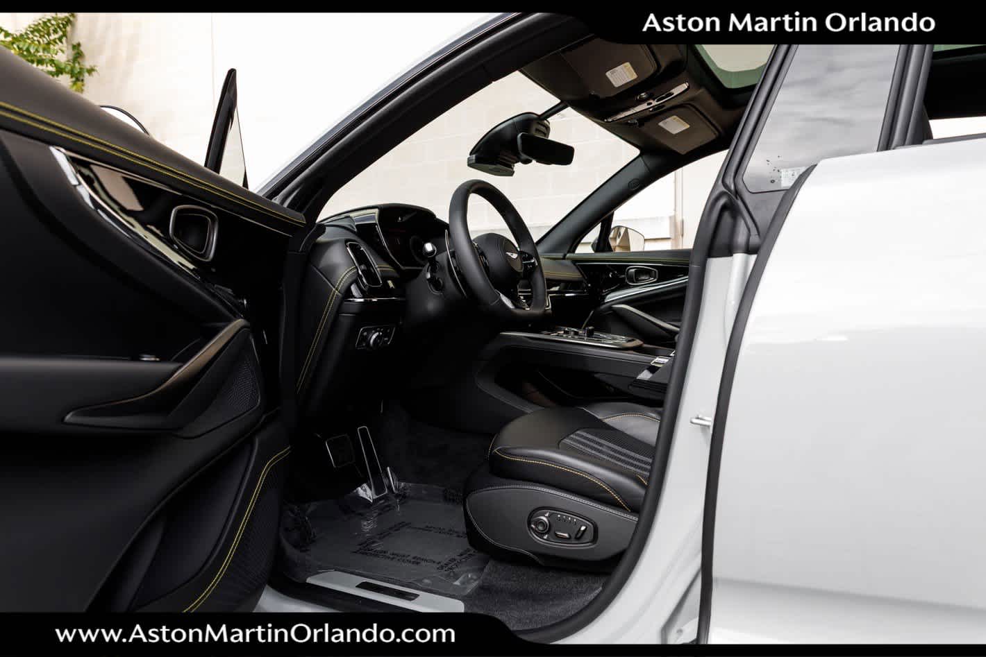 2026 Aston Martin DBX 707