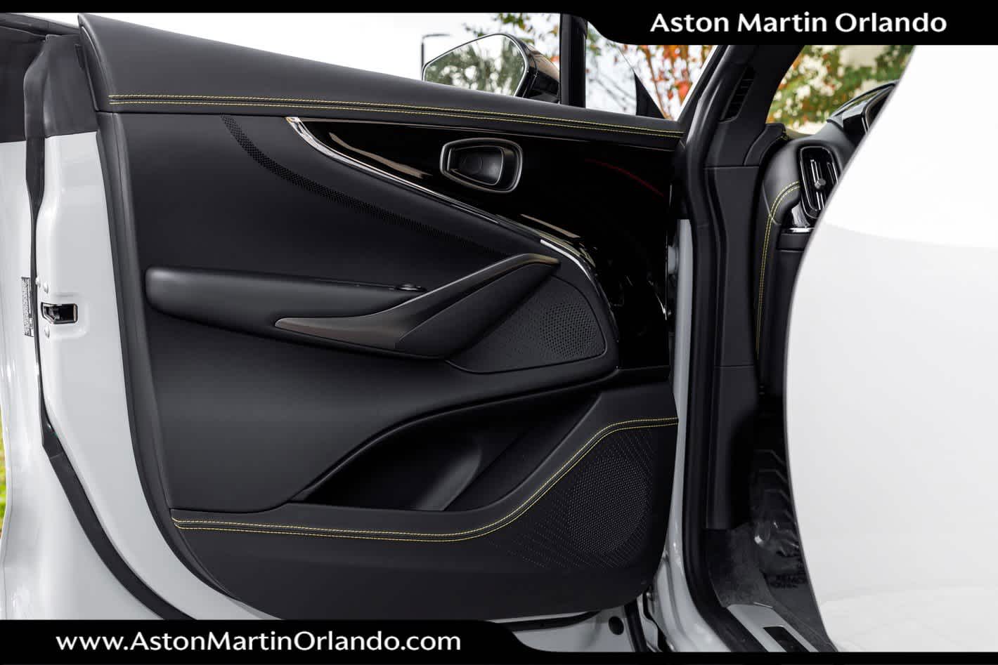 2026 Aston Martin DBX 707