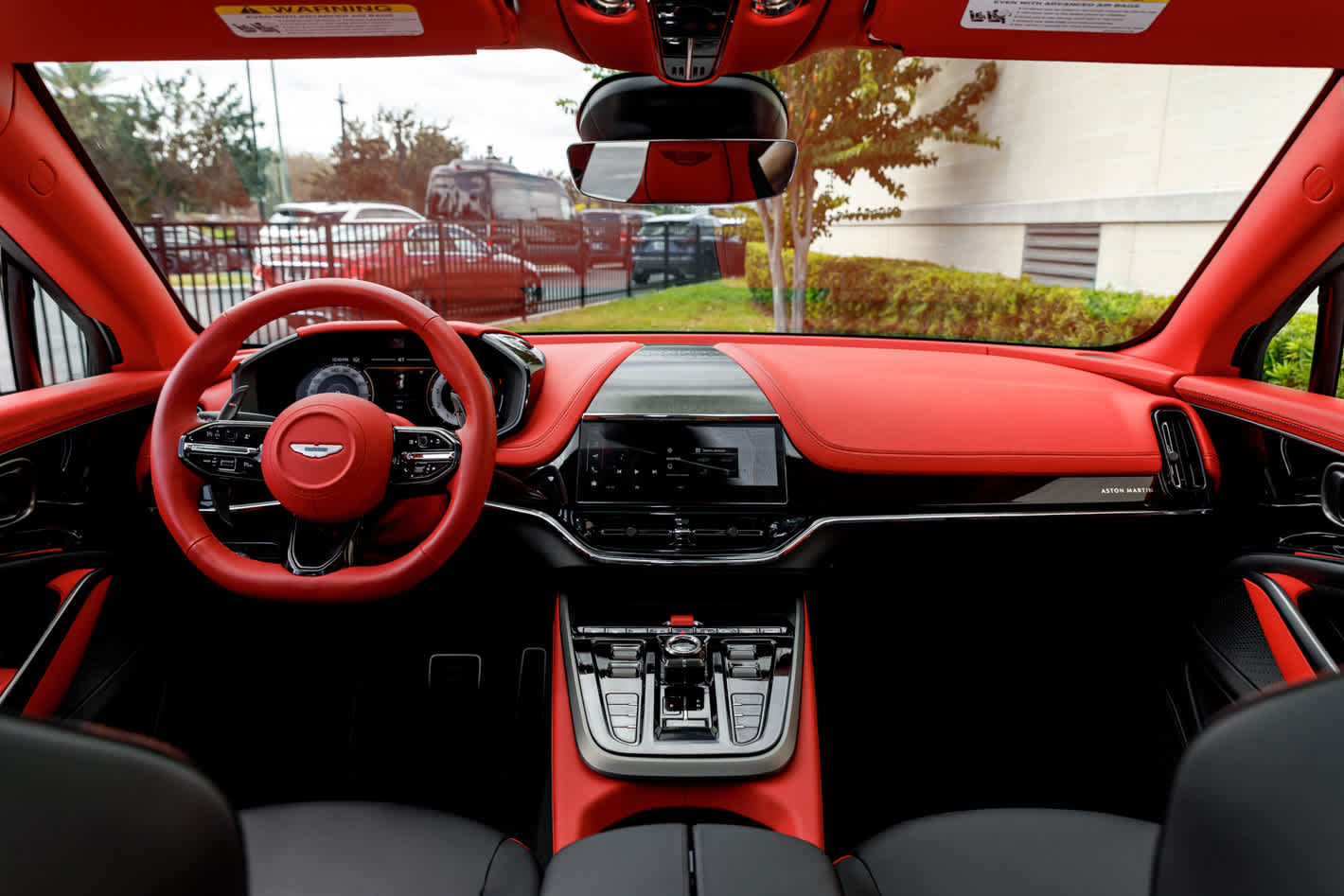 2025 Aston Martin DBX 707